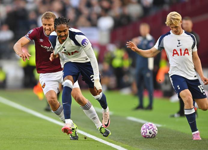 [中超]加布里埃尔突破妙传 莱昂纳多推射建功