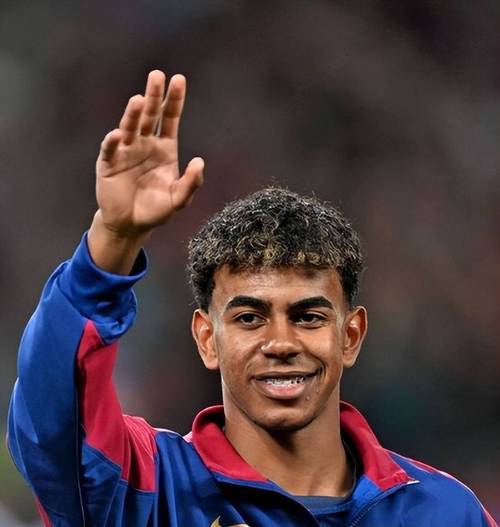 东契奇42+8，威少22+10，都无缘今日最佳！只因碰到里程碑的哈登