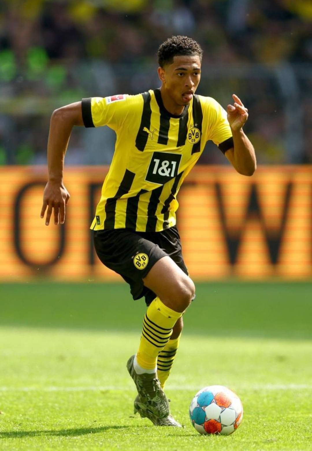 库里正式超越乔丹，勇士却惨遭老鹰痛击，科尔赛后依然固执己见