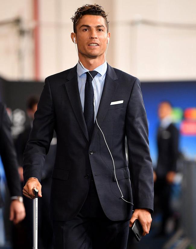 中超-卡扎伊什维利梅开二度 山东泰山战胜上海海港